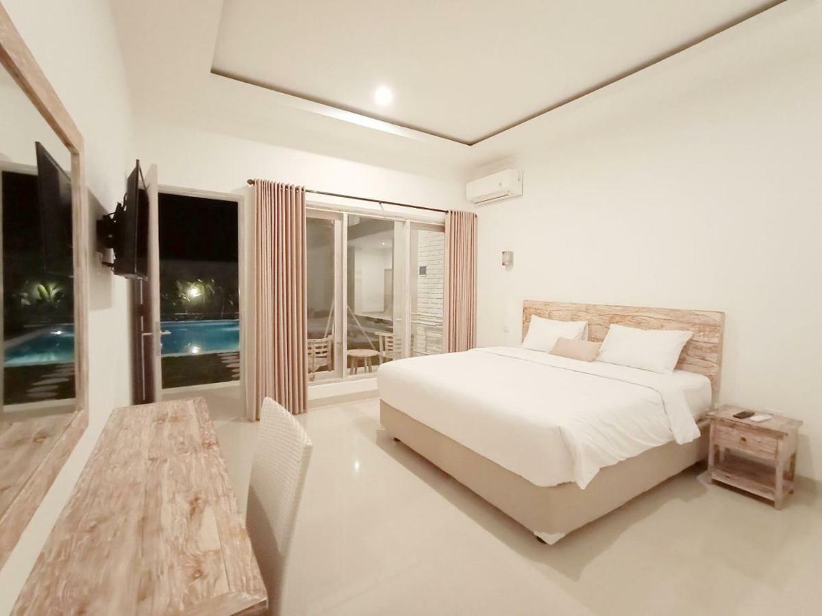 Berawa Dini Guesthouse チャングー エクステリア 写真